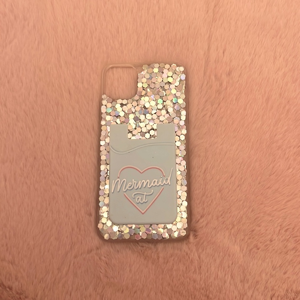 Super cute!! Mermaid case iPhone 11 Pro Max!!